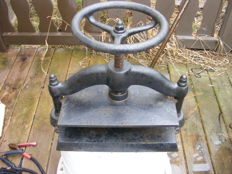 CAST IRON COPY PRESS FROM THE  COURIER