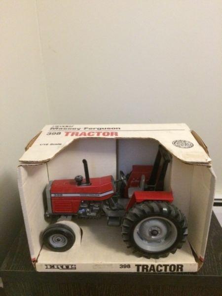 1/16 collectable tractors