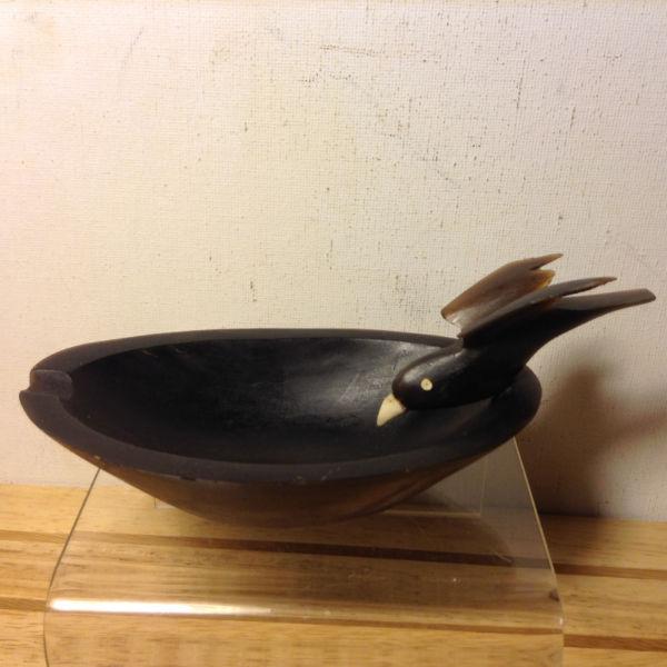 SCULPTED BIRD ASHTRAY Carved HOOF DECO ART