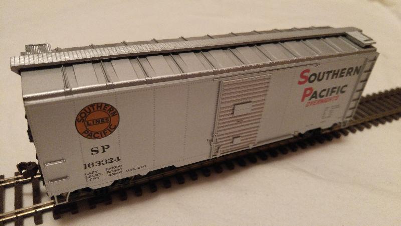 Athearn RTR HO Scale Southern Pacific 40' Boxcar NIB Brand New