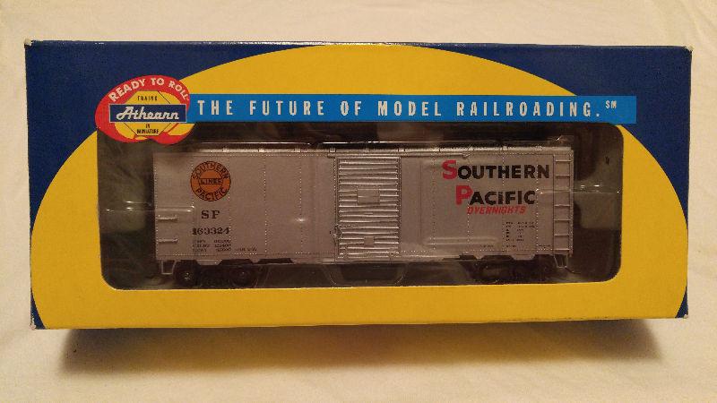 Athearn RTR HO Scale Southern Pacific 40' Boxcar NIB Brand New