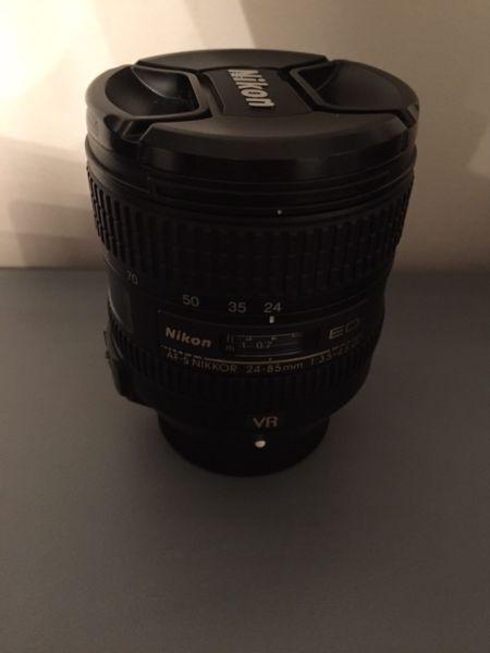 Nikon AF-S Nikkor 24-85mm f/3.5-4.5G Lens