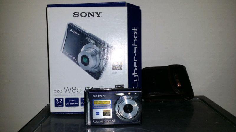 Sony DSC-W85 7.2 MP Digital Camera