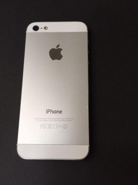 64gb Silver iPhone 5 in great condition!!