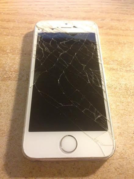 cracked iphone 5s for parts only