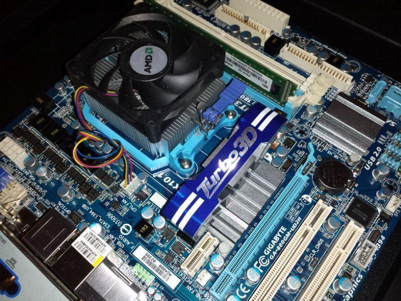 AMD 880 chipset mATX mobo + Athlon II X2 250 + 2Gb DDR3