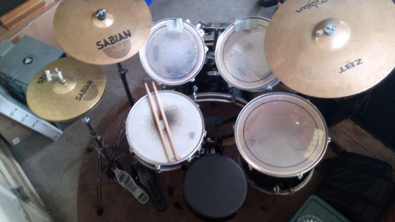 8 piece drum set + double kick
