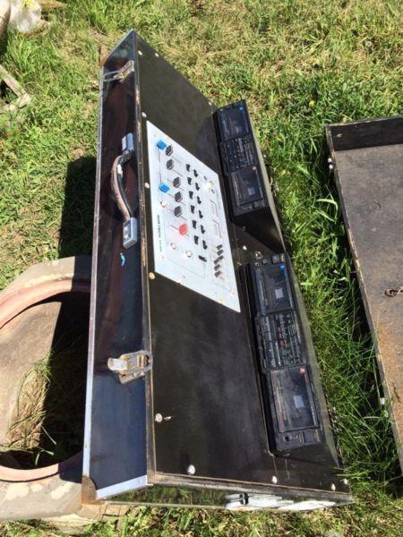 Dj retro cassette table with amp