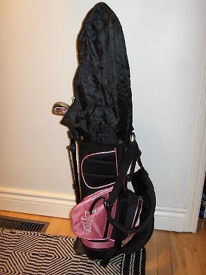 LYNX Right Handed Girl's Golf Clubs and Hooded Bag