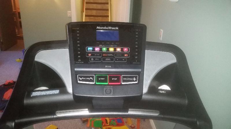 NordicTrack dual shock Treadmill