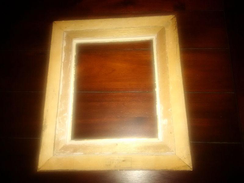 Vintage 8x10 picture frame. Great for an oil painting. Check ou