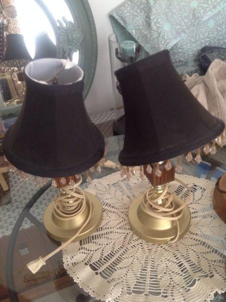 Set of 2 black table lamps