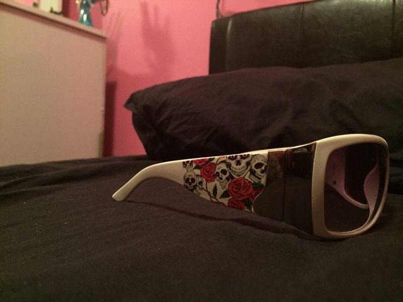 Ed Hardy sunglasses barely worn !!!!!!