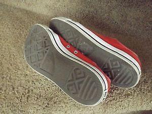 Red Mens Converse Size 10 Like New
