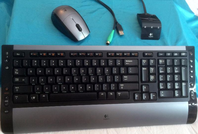 Logitech Wireless Keyboard & Mouse. Like New! Great Deal