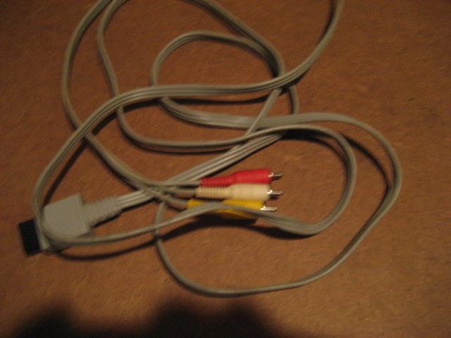nintendo wii AV cord. 8 ft. Original wii cable. $12