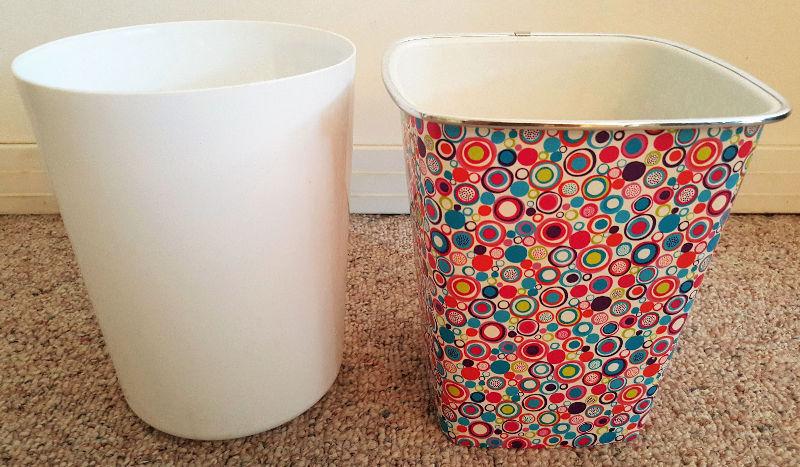 2 Paper bins/Trash cans/Waste baskets-MINT condition!