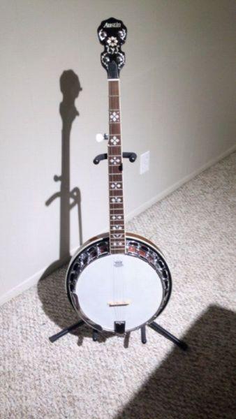 5 string Austin banjo