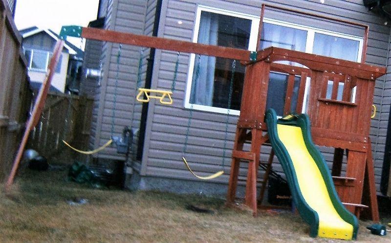 Backyard (Somerset All Cedar) Climber, slide, Swing Play Set