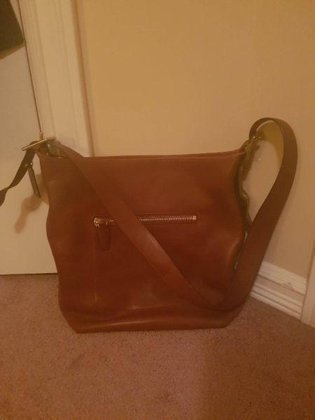 Authentic COACH Fall Legacy 2012 Cognac Leather Duffle Bag