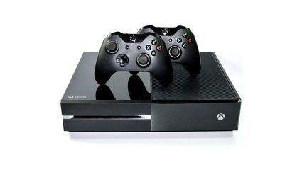 Xbox one 500GB comes with 2 Controllers