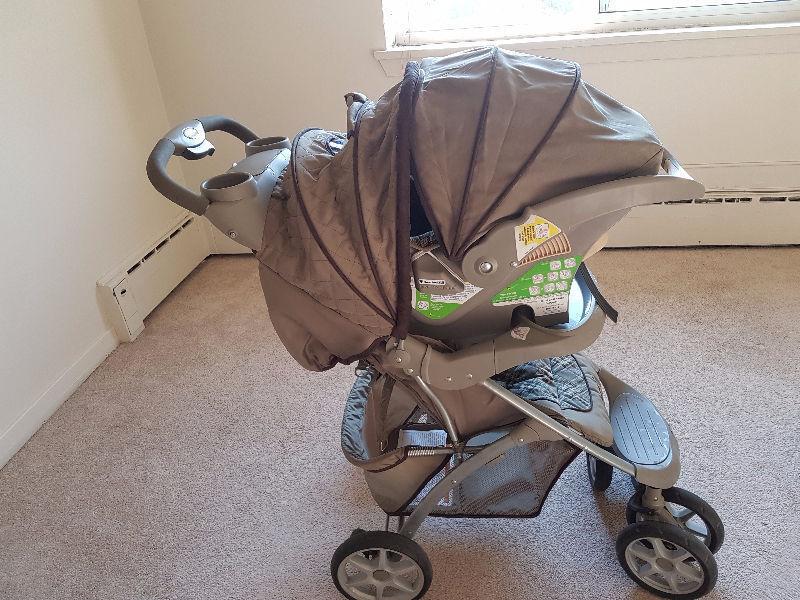 Stroller, base and Safety First Carseat
