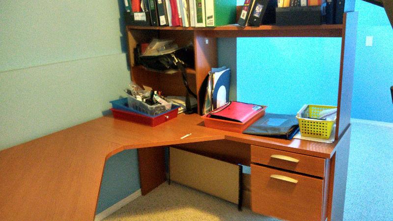 Free L shaped Desk and chair in good condition