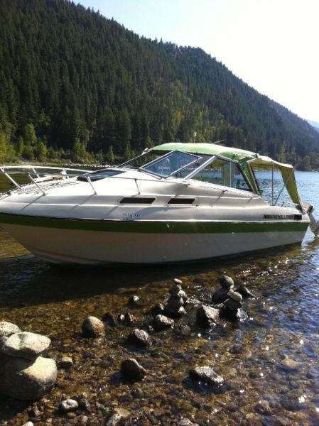22 ft Renell Boat , priced to sell , downsizing
