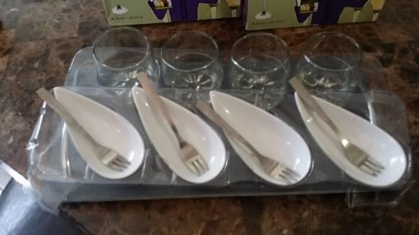 favorite this post 12pc Plates and wine glasses ...... - $35 h