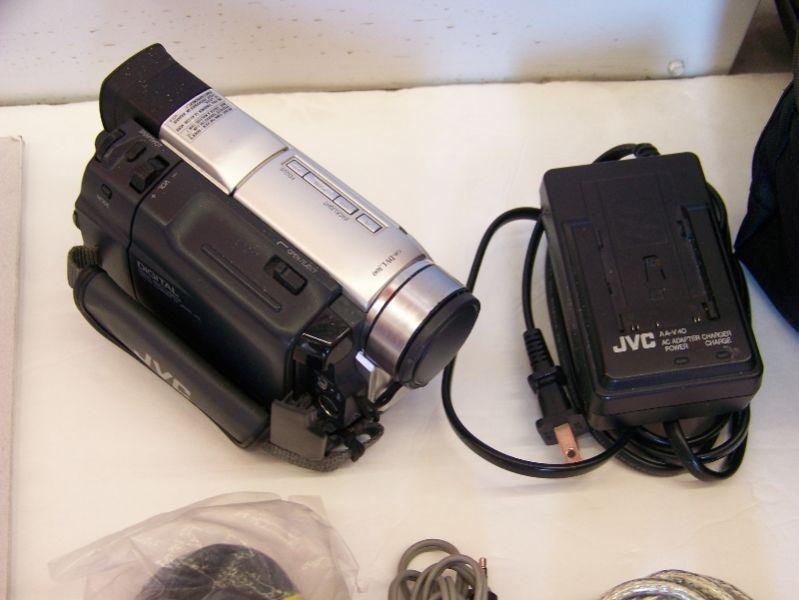 JVC Digital Video Camera GR-DVL300U