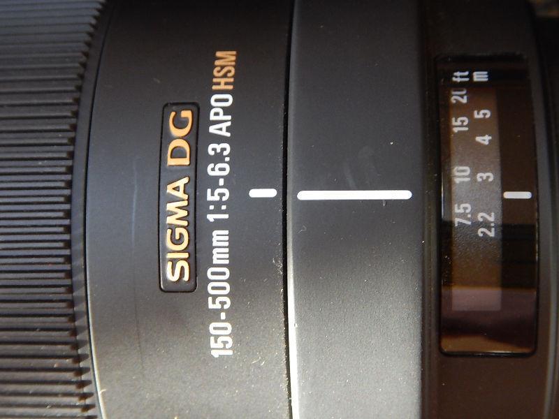 Sigma 150-500mm telephoto lens Canon Mount