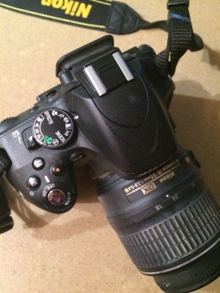 Nikon d5100 for sell. Barely used in great shape