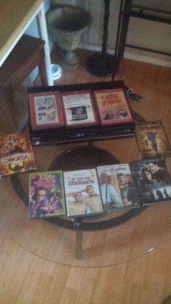 VCR DVD combo w/ 8 movies