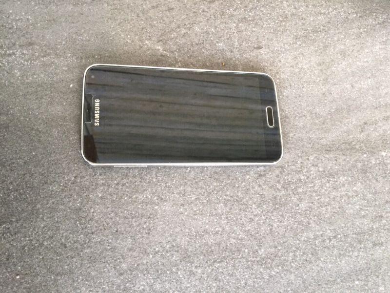 Excellent condition Samsung s5