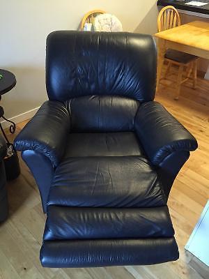 Leather Lazyboy Recliner Chair