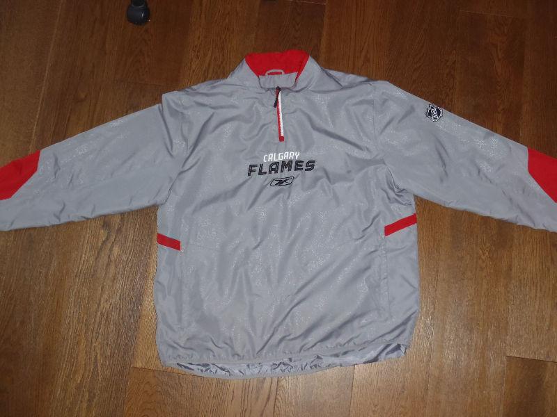 Reebok Center Ice Collection Calgary Flames WarmUp Pullover Jack