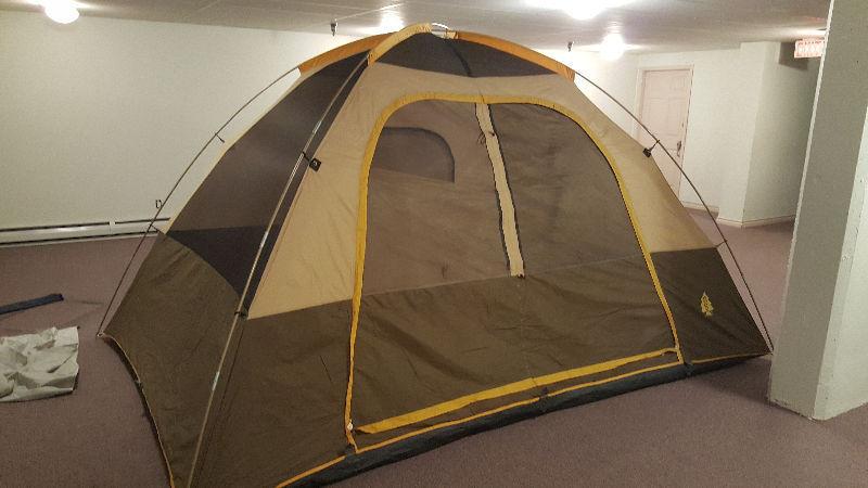 WOODS BRAND 8 person dome camping tent , no bag