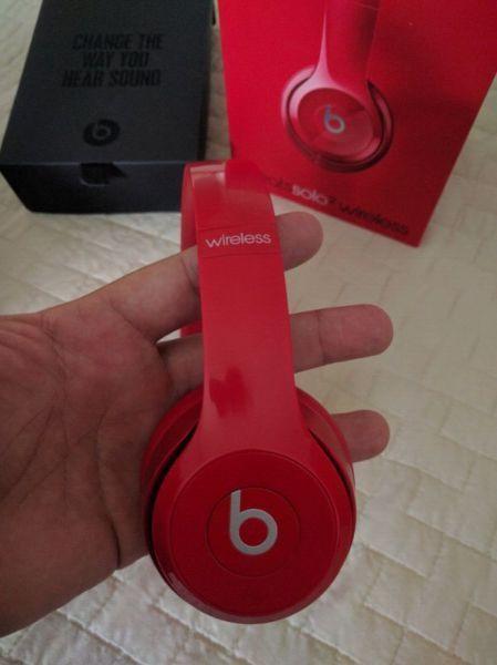 Beats Solo 2 Wireless Red Almost new