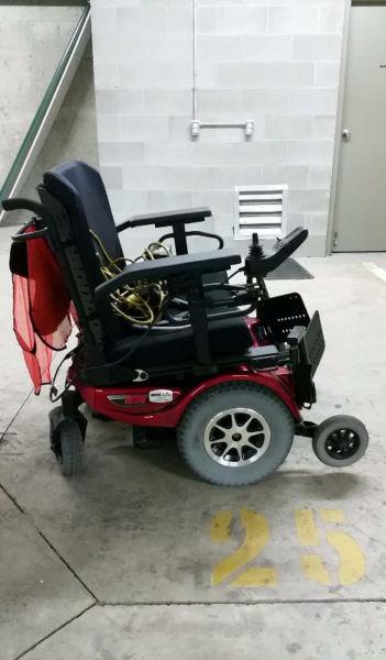 Quantum Jazzy 1650 Bariatric Power Wheelchair