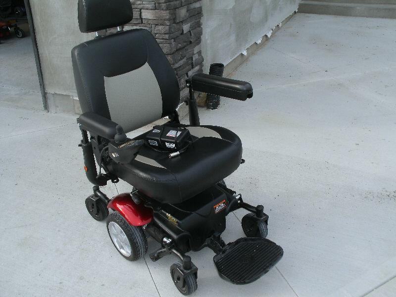 Power Wheelchair (BRAND NEW))