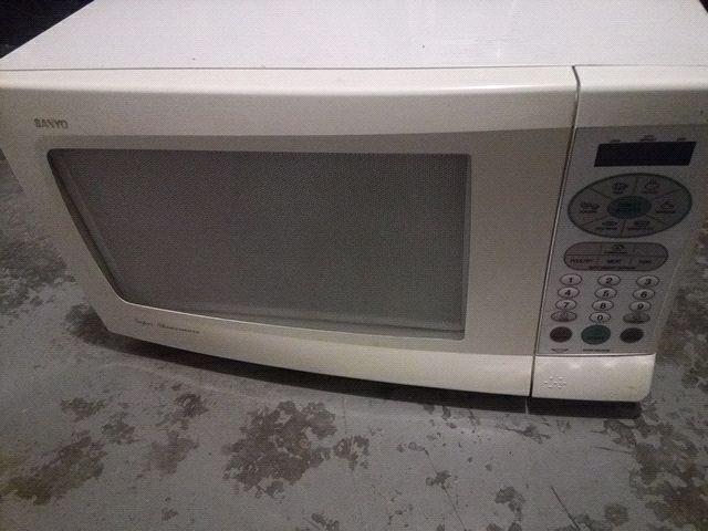 Sanyo Microwave $30