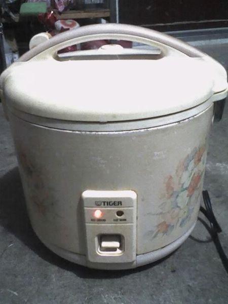 Tiger Rice Cooker - Made in Japan