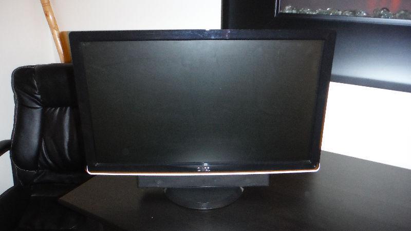 Monitor Dell with sound bar