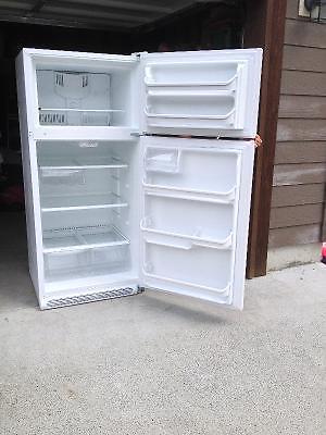 FRIDGE IN GREAT CONDITION FOR SELL