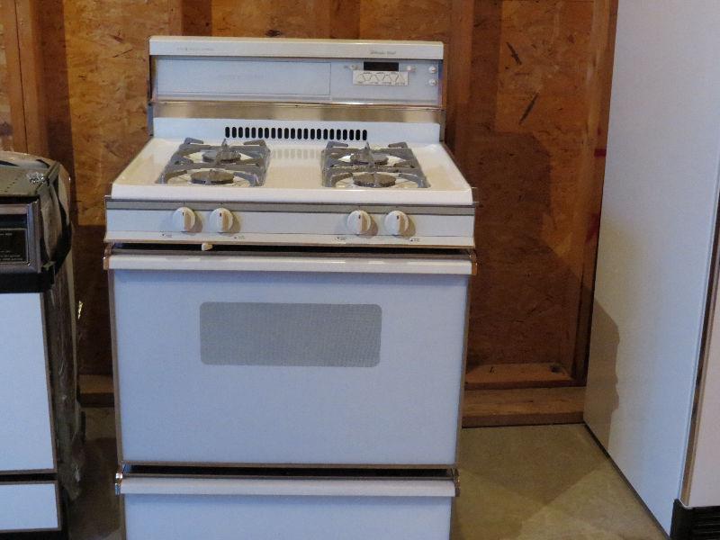 Gas range plus maytag dish washer