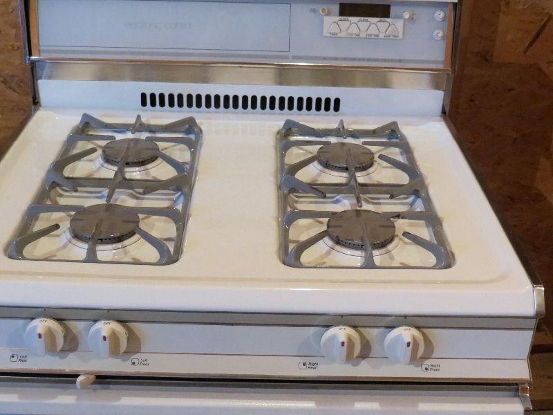 Gas range plus maytag dish washer