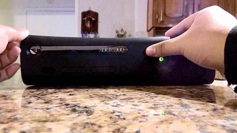 XBOX 360 with 14 games, 1 wireless controller