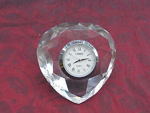 Camey glass heart clock