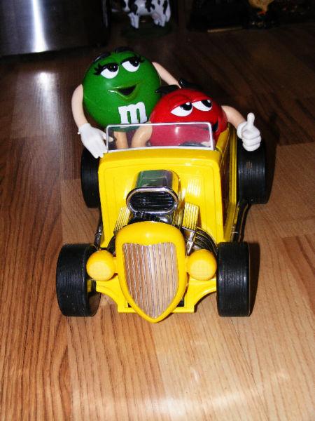 M&M's Yellow Hot Rod - Rebel without a Cause - Race Car