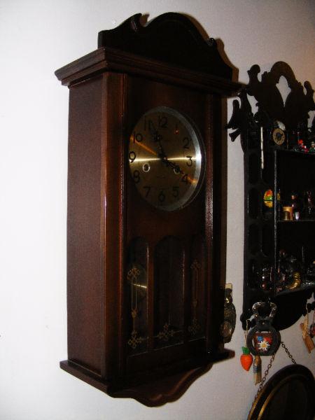 Vintage Daniel Dakota Key Wind Wall/Table Top Clock - 1960's